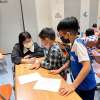 老師針對學員作品給予指導